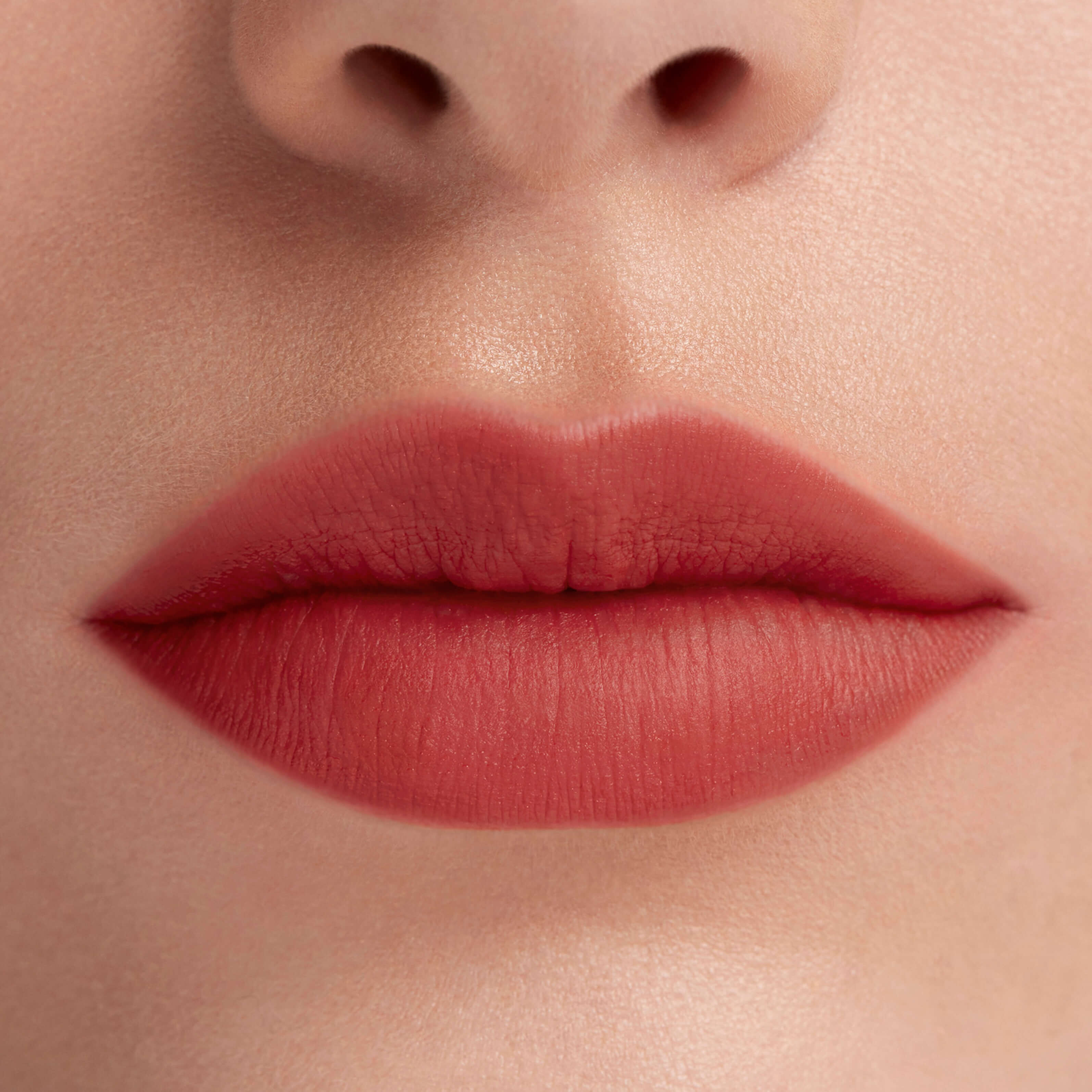 L'ABSOLU ROUGE INTIMATTE LIQUID