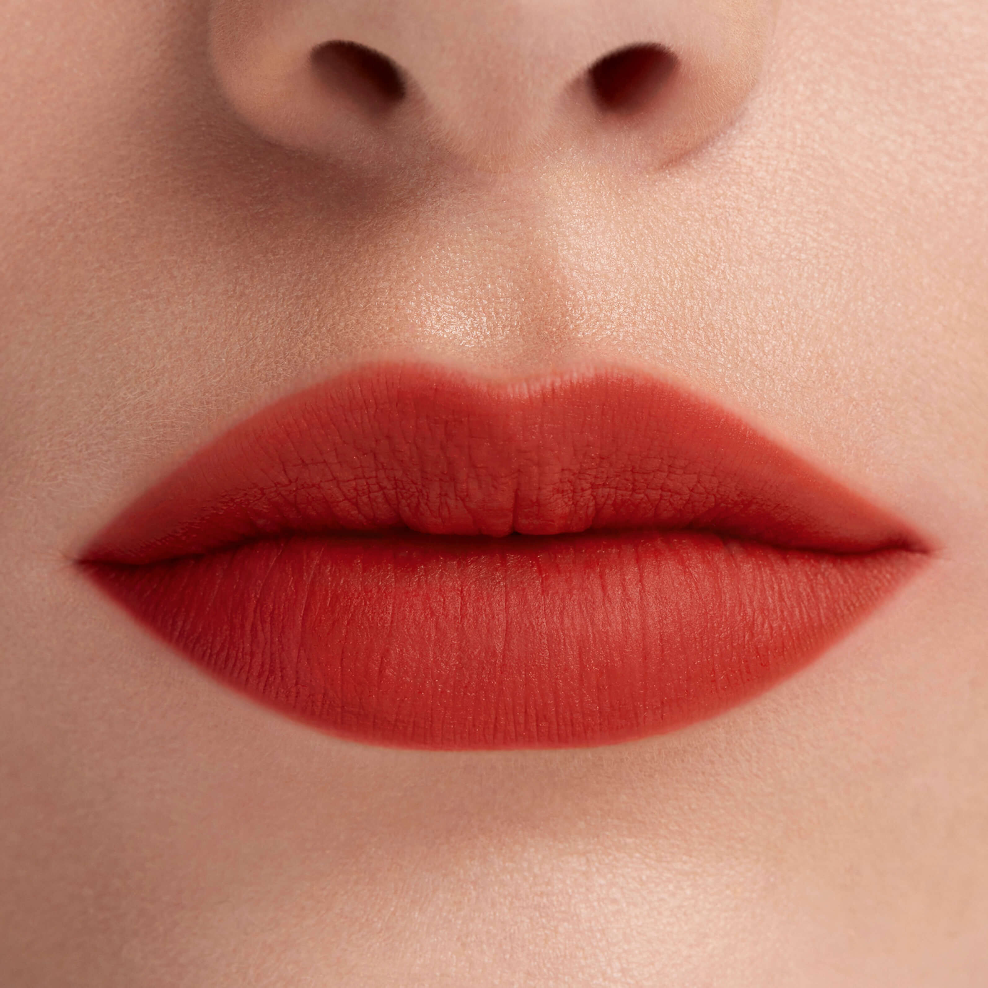 L'ABSOLU ROUGE INTIMATTE LIQUID
