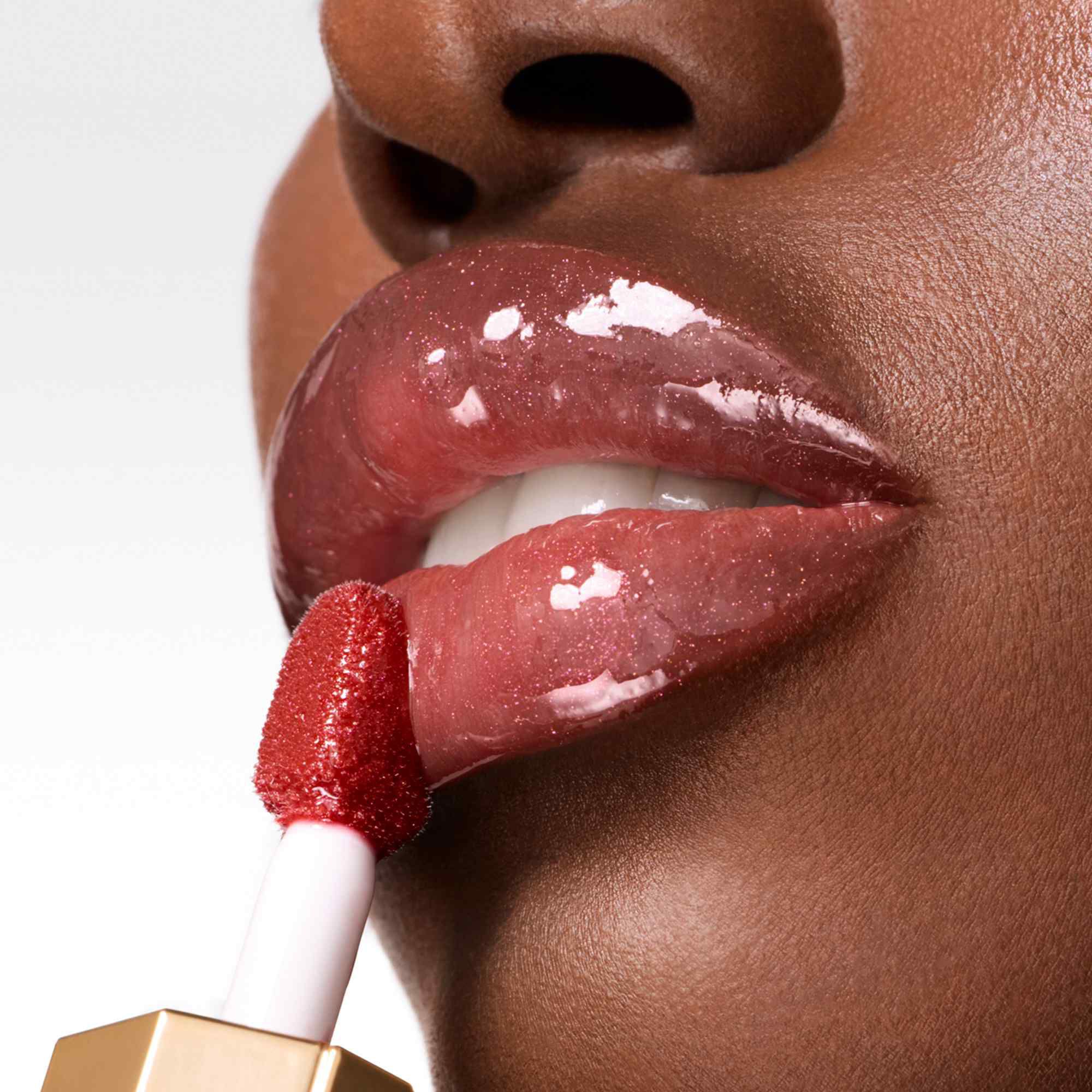 Beauty Visuals Application Dark skin 	