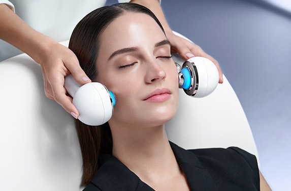 BOOK LANCÔME PRO RADIANCE BOOSTER SESSION